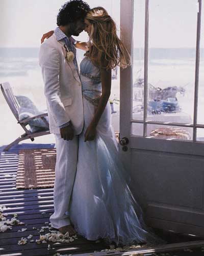 Romantic Wedding Pictures on Opt Romantic Couple Beach W Jpg